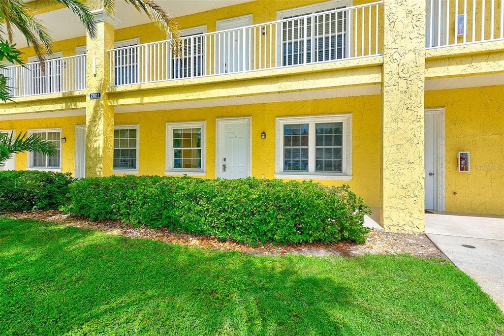 21011 PICASSO CT UNIT I-103 LAND O LAKES, FL 34637