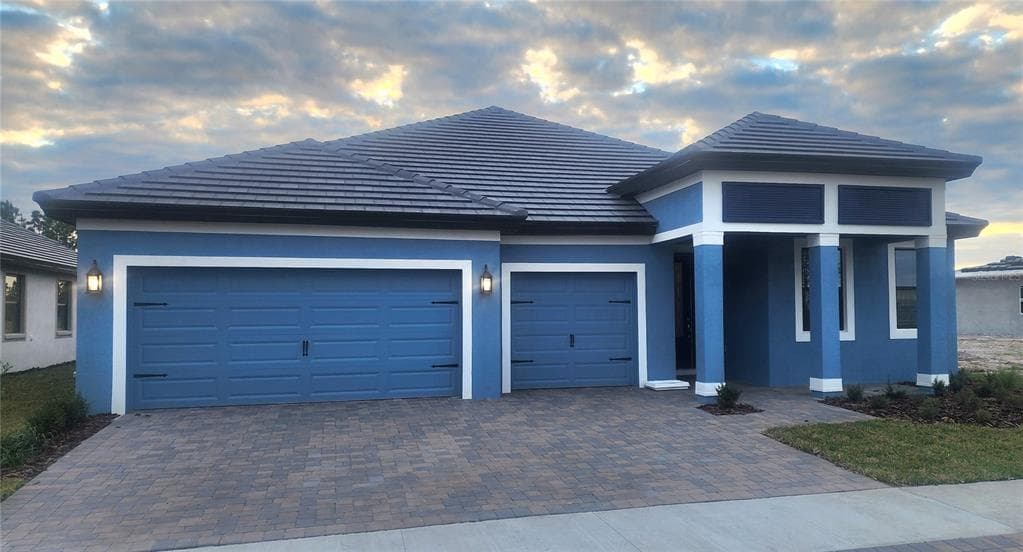 2658 WISE RIVER LANE ZEPHYRHILLS, FL 33544