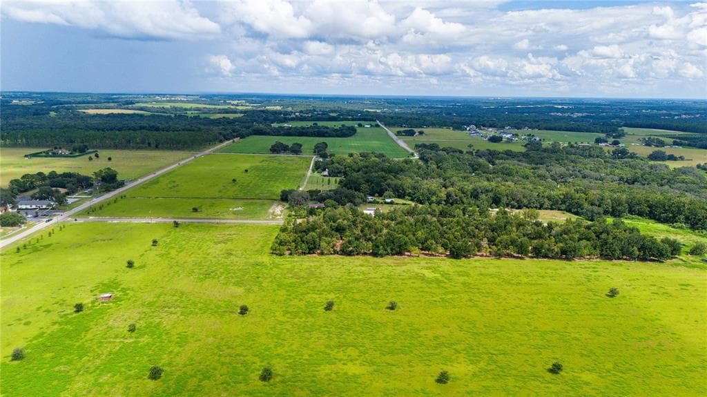 14824 CRIMSON OAKS TRAIL DADE CITY, FL 33525