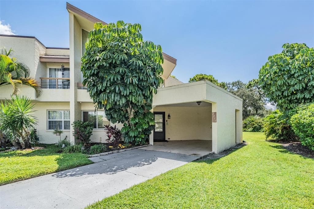 2717 HAVERHILL COURT CLEARWATER, FL 33761