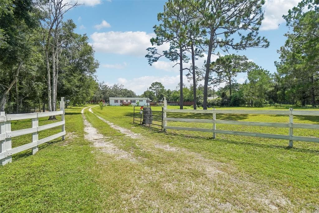 18454 EDGEWOOD DRIVE SPRING HILL, FL 34610
