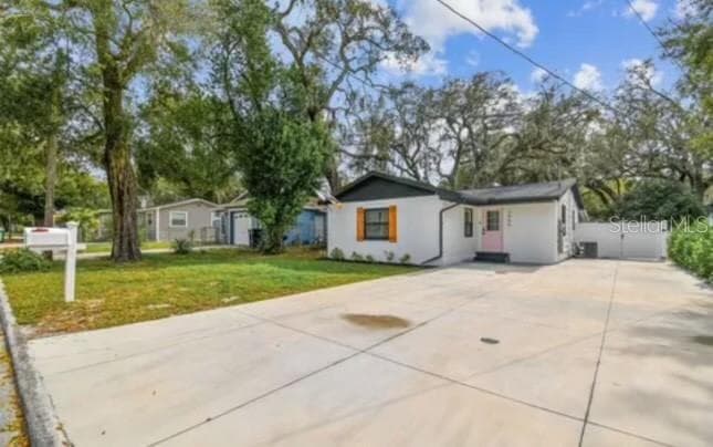 1905 E WILDER AVENUE TAMPA, FL 33610