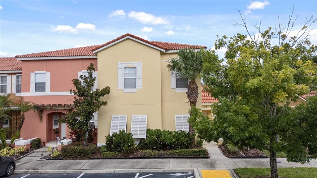 126 POMPANO BEACH DRIVE KISSIMMEE, FL 34746