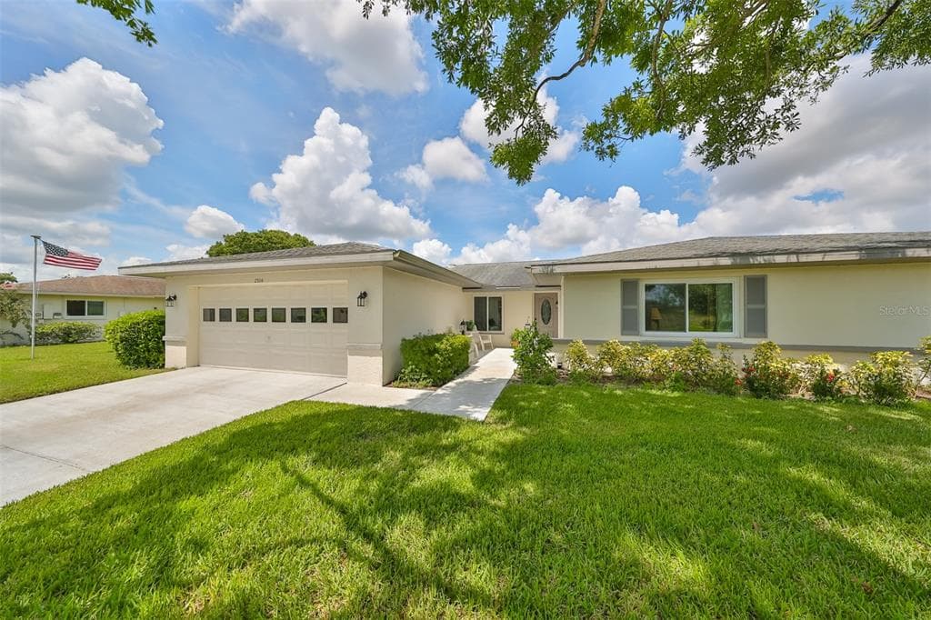 2306 LANCASTER DRIVE SUN CITY CENTER, FL 33573