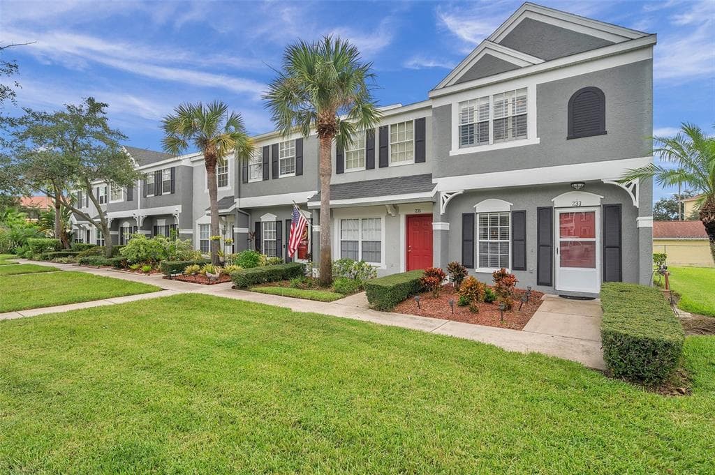 233 COUNTRYSIDE KEY BOULEVARD OLDSMAR, FL 34677