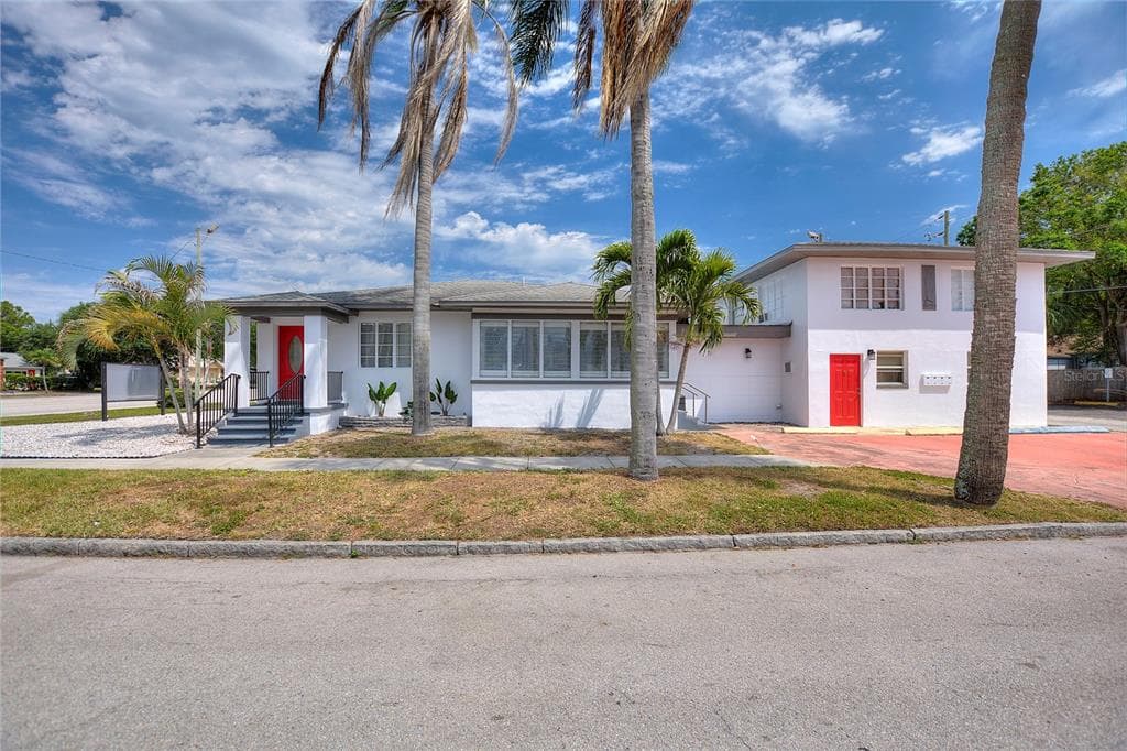 4180 CENTRAL AVE ST PETERSBURG, FL 33711