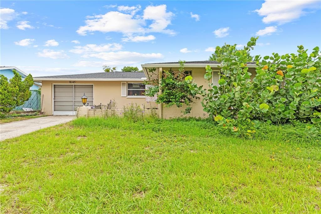 8145 FOX HOLLOW DRIVE PORT RICHEY, FL 34668