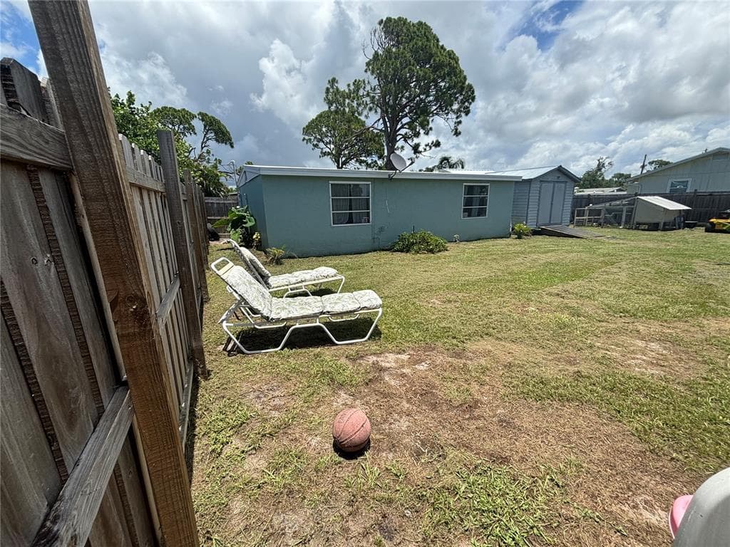 1395 SHARLO LANE ENGLEWOOD, FL 34224