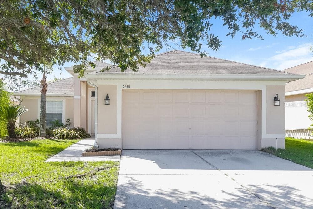 5418 PASSING PINE LANE ZEPHYRHILLS, FL 33541