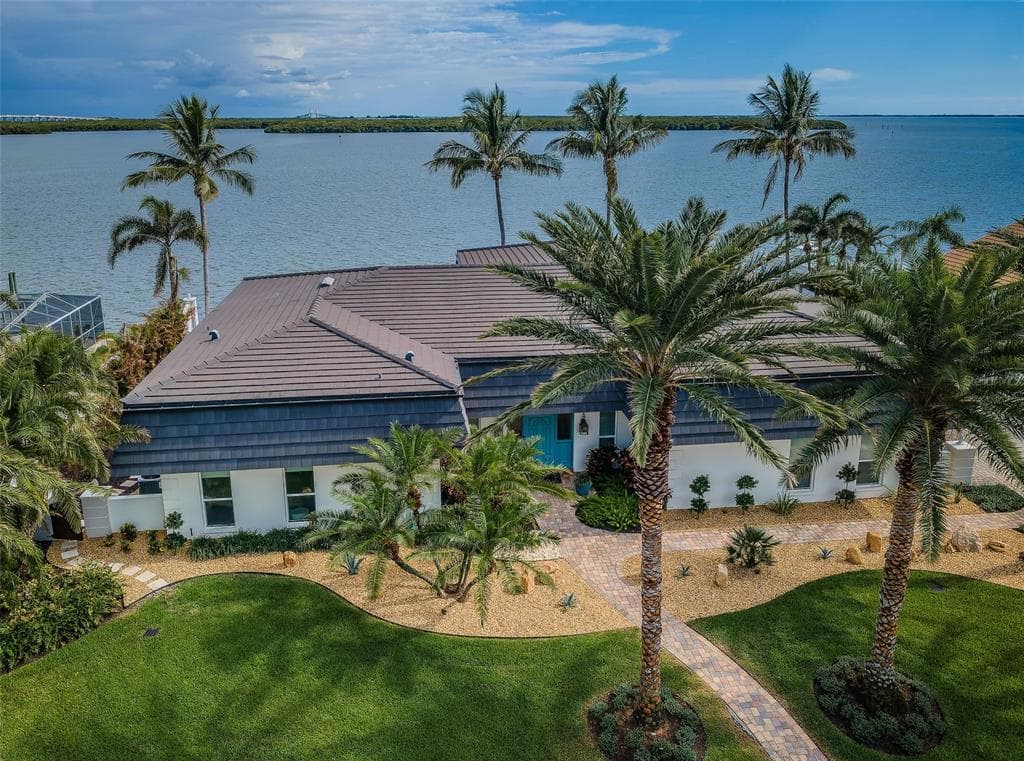 4986 62ND AVENUE S ST PETERSBURG, FL 33715