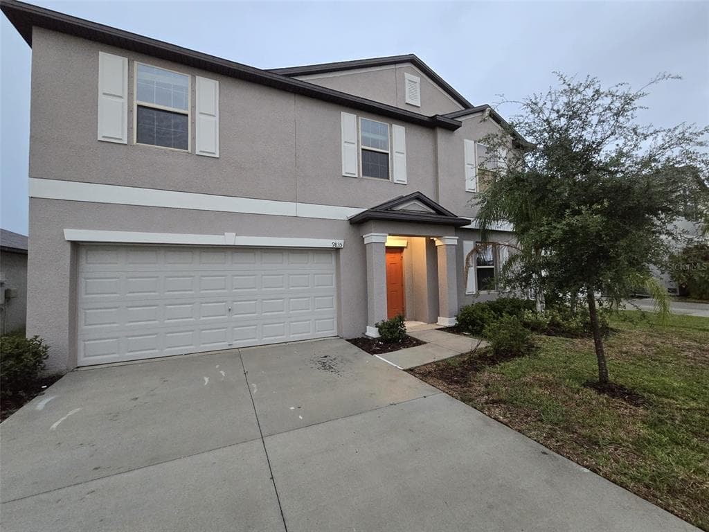 9835 LEMON DROP LOOP SUN CITY CENTER, FL 33573