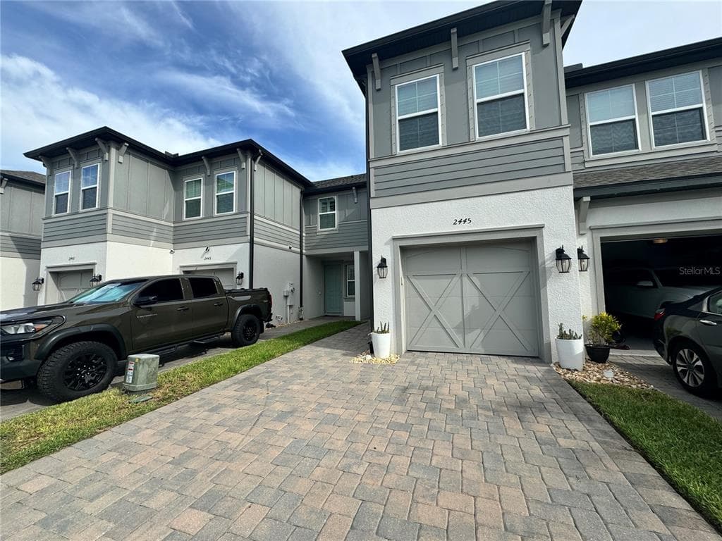2445 FOGGY CREEK CIRCLE CLEARWATER, FL 33764