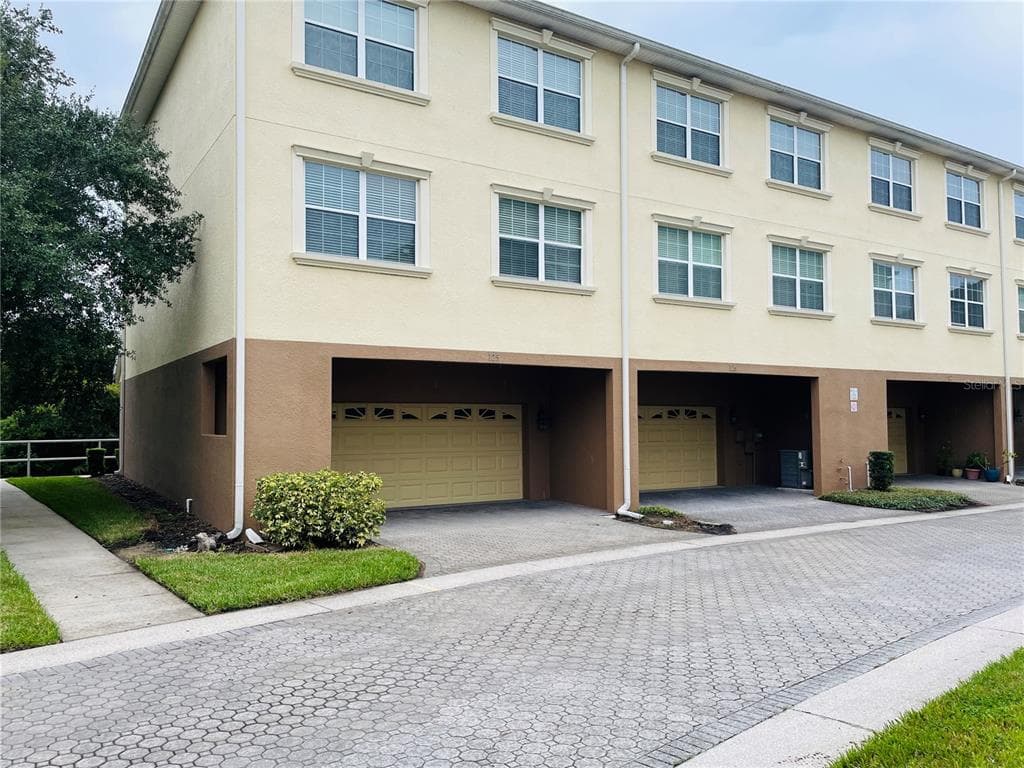 10144 ARBOR RUN DRIVE UNIT 125 TAMPA, FL 33647