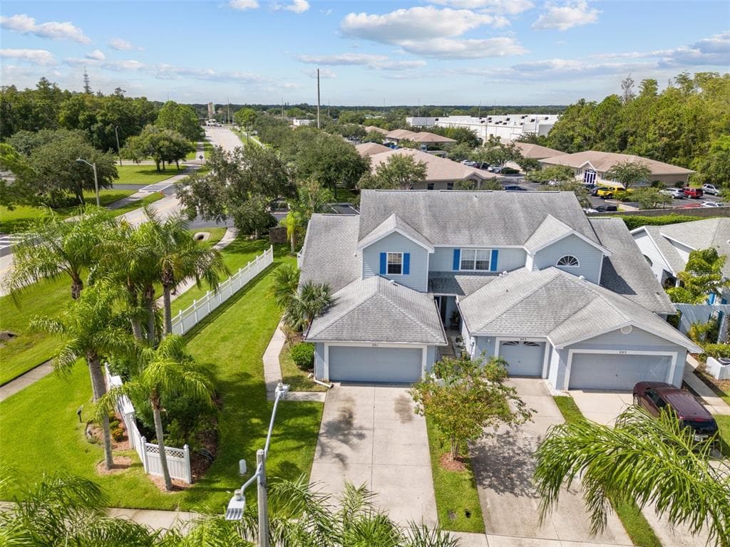 201 HEMINGWAY DRIVE OLDSMAR, FL 34677