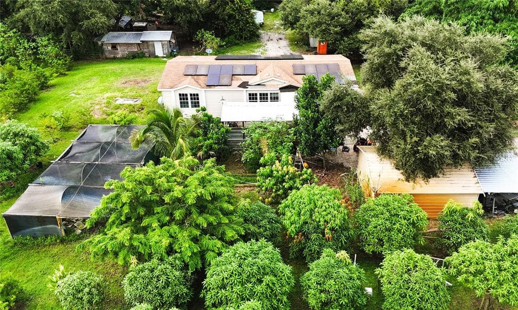 23715 LINDA LEE WAY FORT MYERS, FL 33913