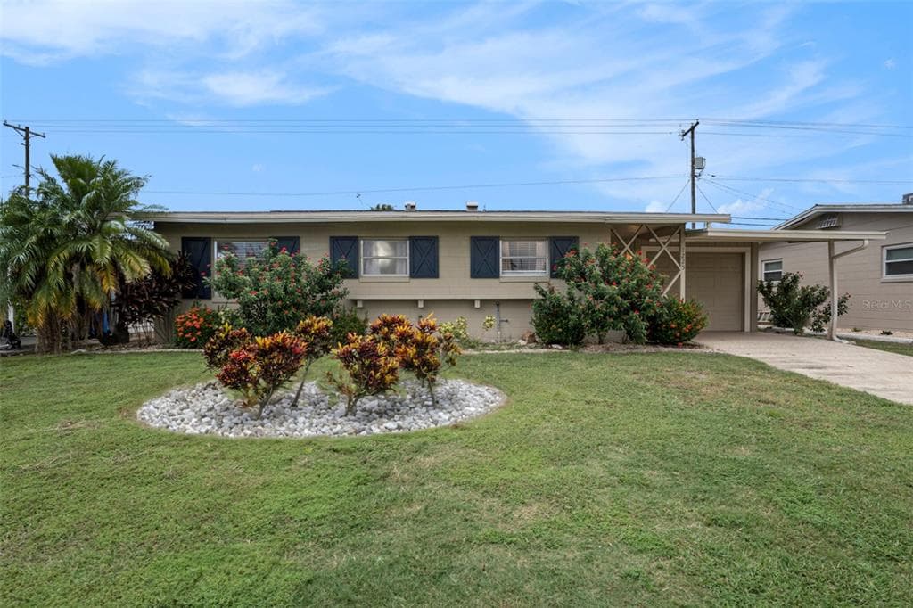 1225 CHEVY CHASE DRIVE SUN CITY CENTER, FL 33573
