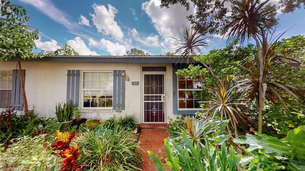 7220 PARKSIDE VILLAS DRIVE ST PETERSBURG, FL 33709