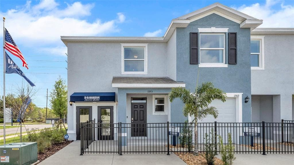 11879 DAVIS DRIVE LARGO, FL 33774