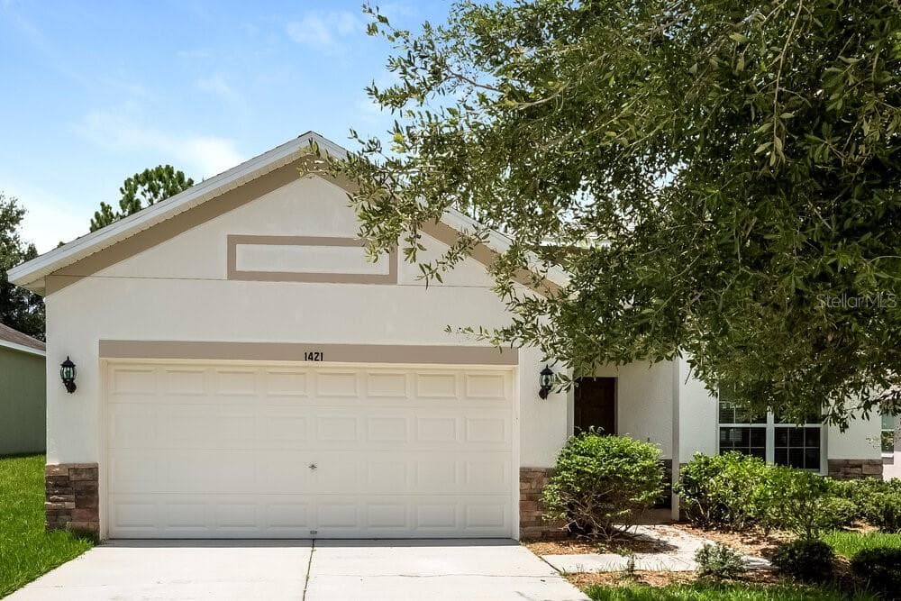 1421 MAIN STREET VALRICO, FL 33594