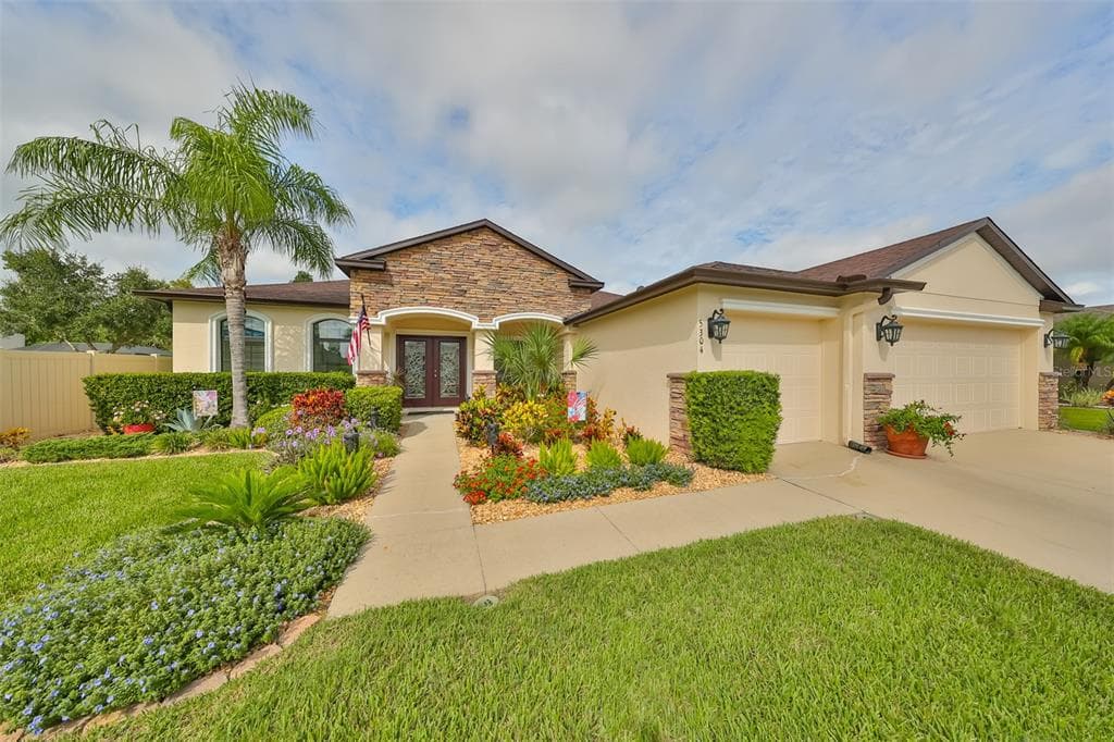 5304 MOON SHELL DRIVE APOLLO BEACH, FL 33572