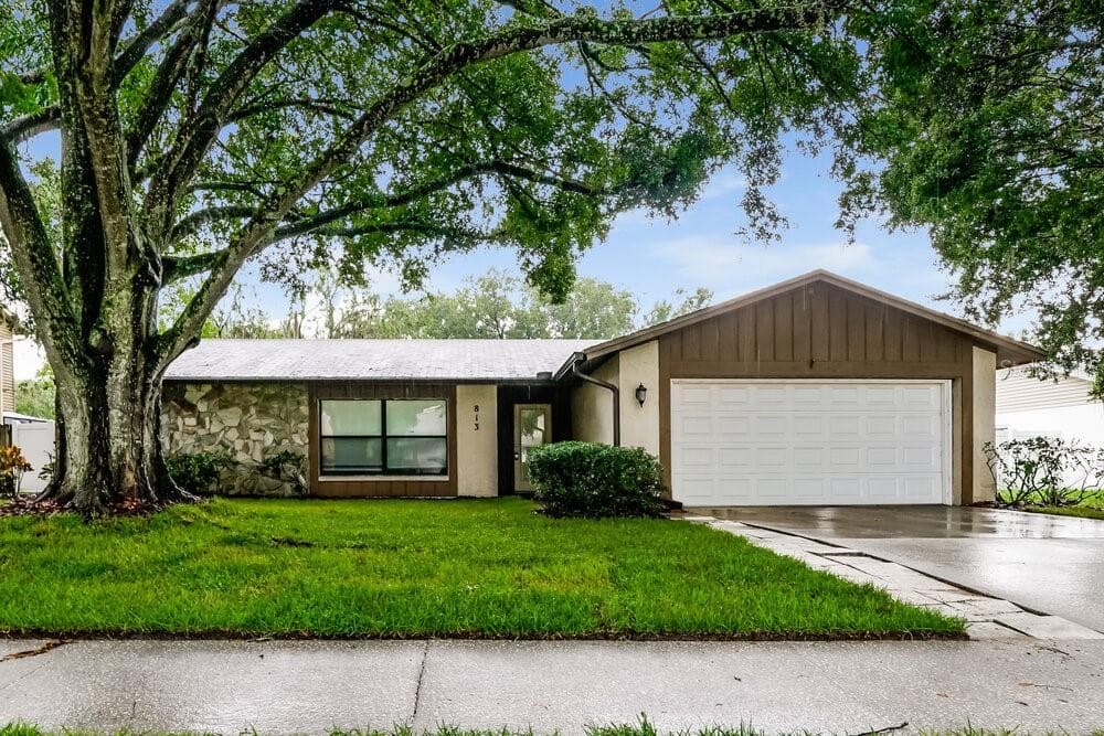 813 REGAL PALM COURT BRANDON, FL 33510