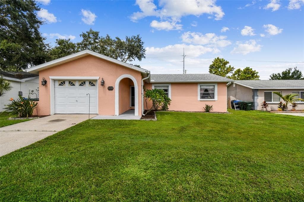 608 5TH AVENUE SE LARGO, FL 33771