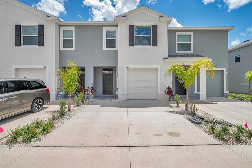 1347 COLT CREEK PLACE WESLEY CHAPEL, FL 33543