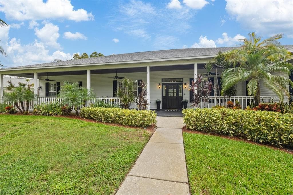 8809 CROSS LANDING LANE RIVERVIEW, FL 33578