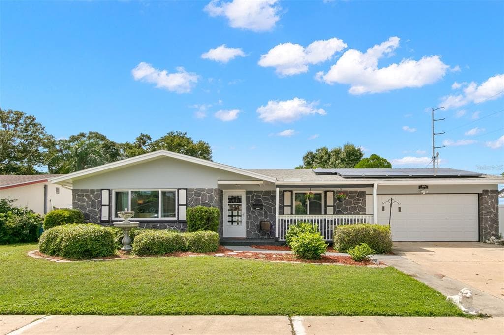 1890 PRINCETON DRIVE CLEARWATER, FL 33765