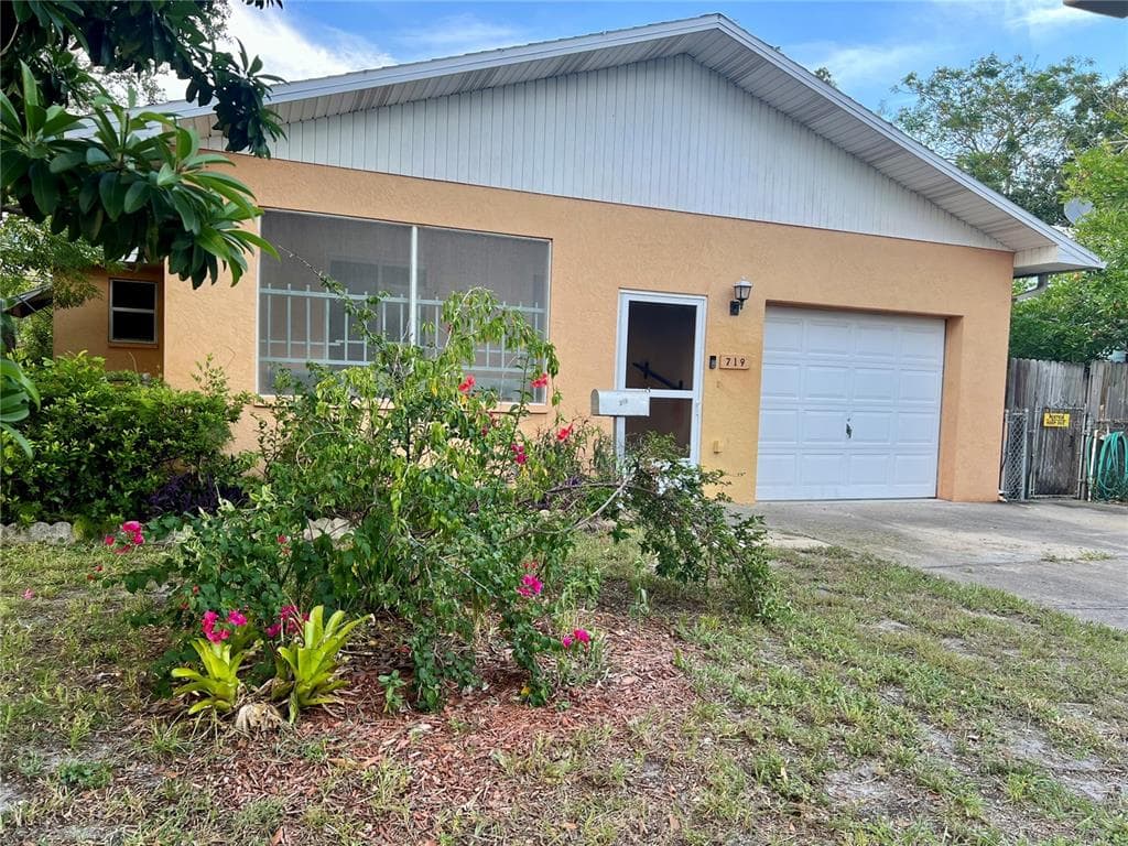 719 37TH AVENUE S ST PETERSBURG, FL 33705