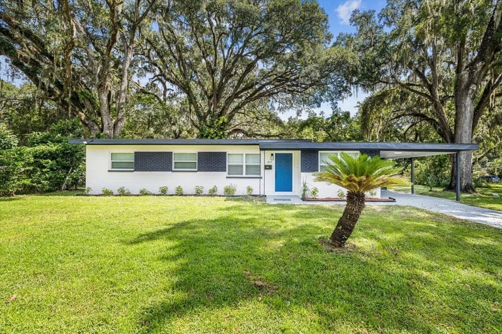 815 ST FRANCIS STREET BROOKSVILLE, FL 34601