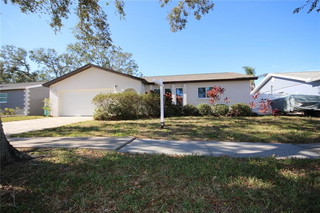 10698 117TH WAY LARGO, FL 33778