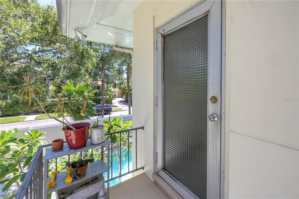 356 1/2 14TH AVENUE NE ST PETERSBURG, FL 33701