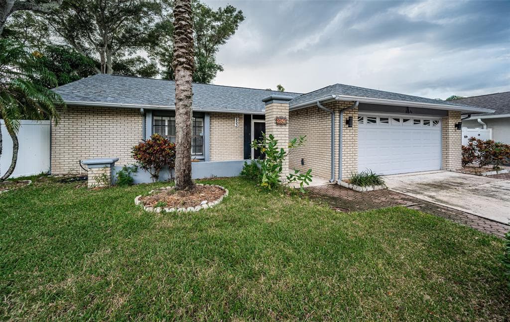 253 FOXCROFT DRIVE E PALM HARBOR, FL 34683