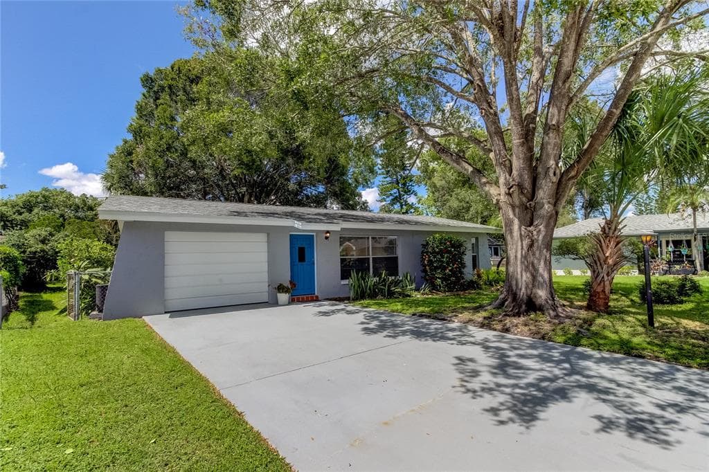602 LEMONWOOD DRIVE OLDSMAR, FL 34677