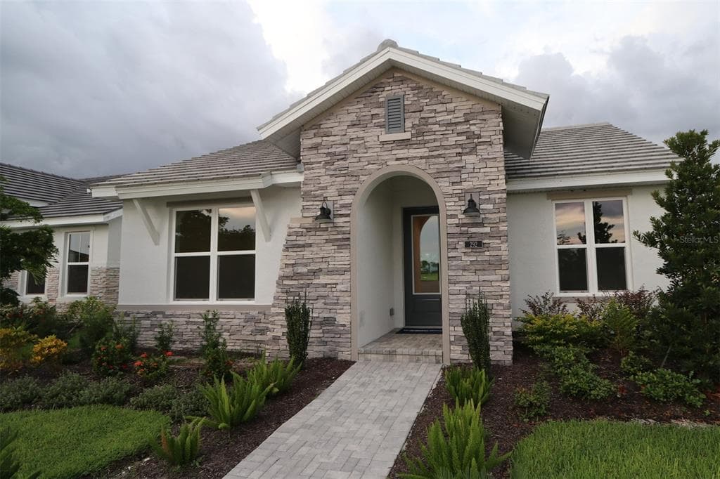 292 VISTERA BOULEVARD NOKOMIS, FL 34275