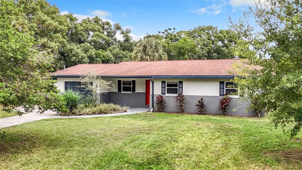 8923 N ARRAWANA AVENUE TAMPA, FL 33614