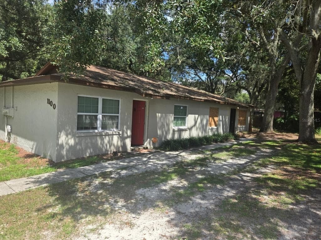 1100 BIRCHWOOD COURT LEESBURG, FL 34748