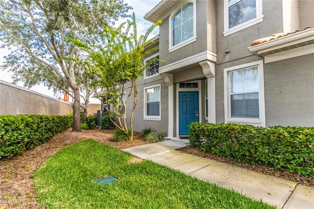 3383 COVERED BRIDGE DRIVE E DUNEDIN, FL 34698