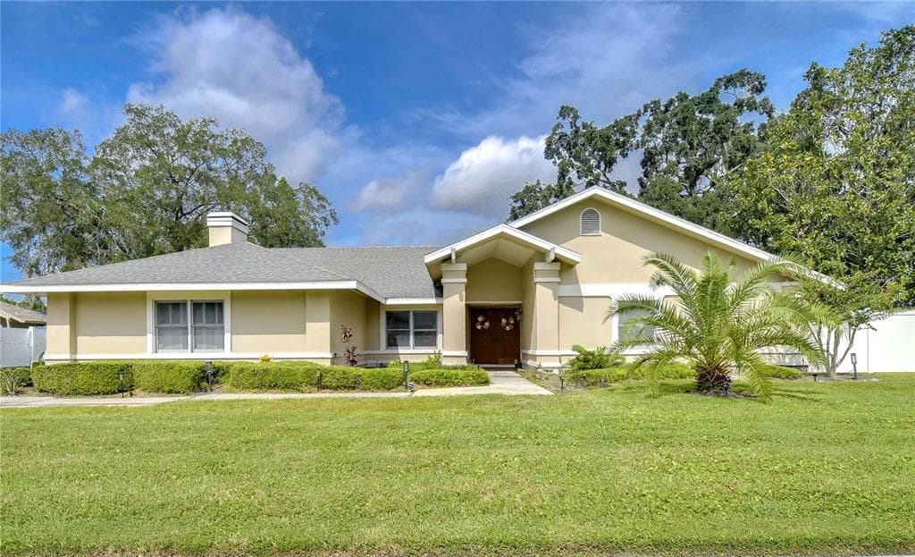 13601 DIAMOND HEAD DRIVE TAMPA, FL 33624