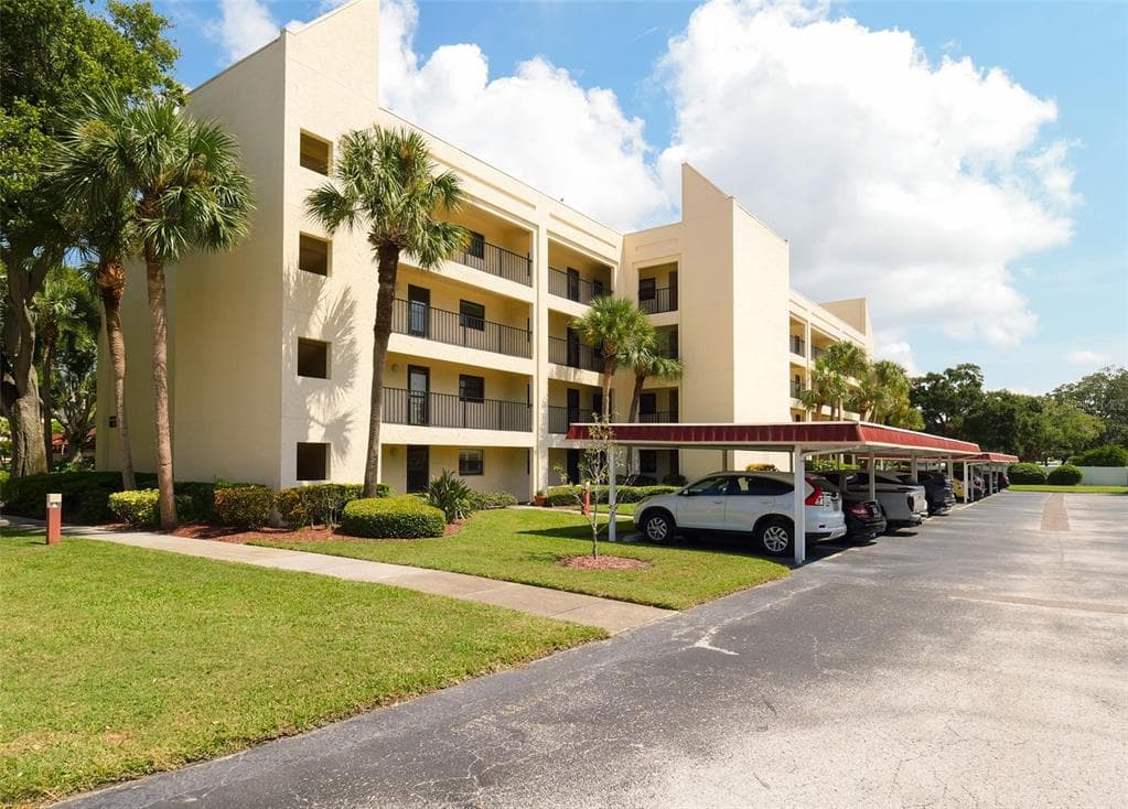 11485 OAKHURST ROAD UNIT B304 LARGO, FL 33774