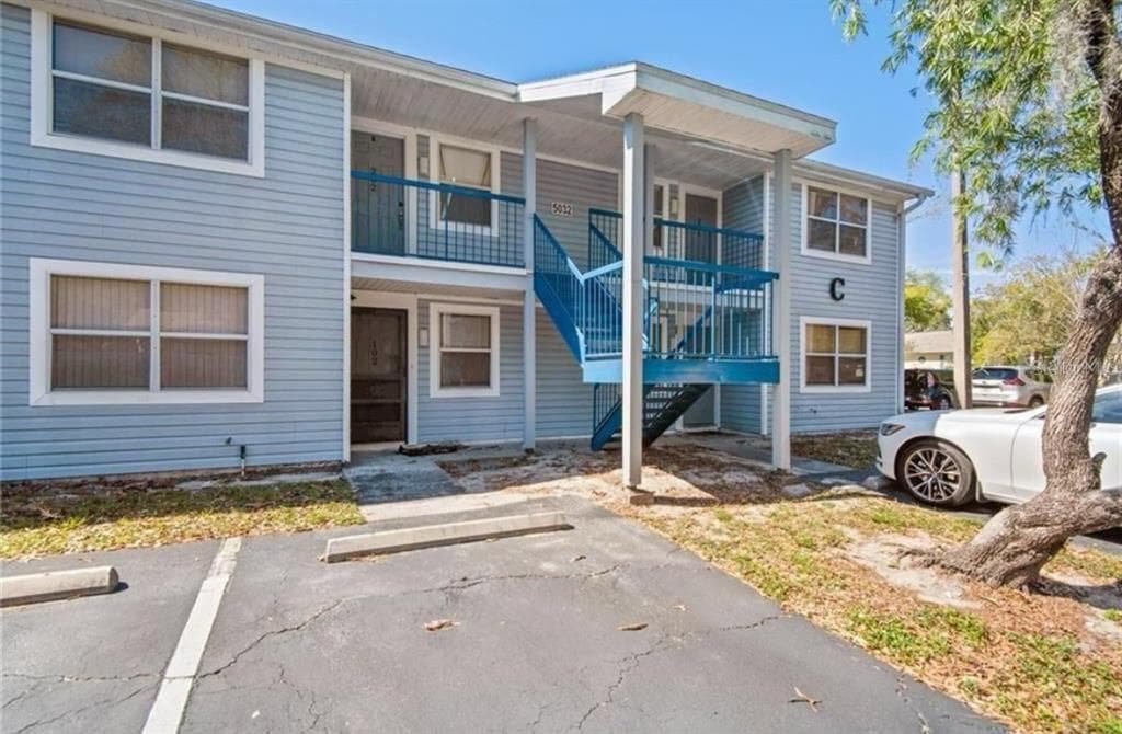 5032 TERRACE PALMS CIRCLE UNIT 102 TAMPA, FL 33617