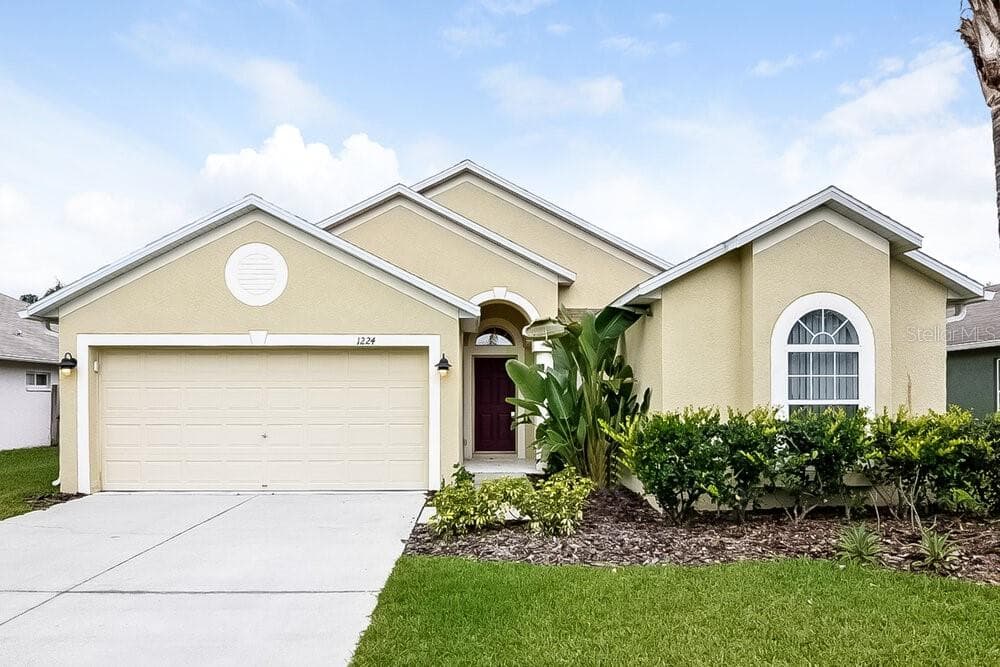 1224 ROLLING STONE RUN ODESSA, FL 33556