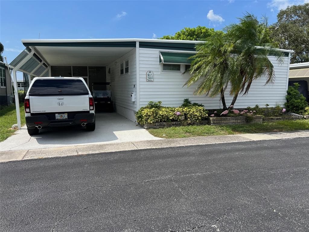 35 THATCH PALM STREET E UNIT 35 LARGO, FL 33770
