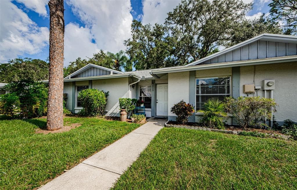 5120 GAINSVILLE DRIVE TEMPLE TERRACE, FL 33617