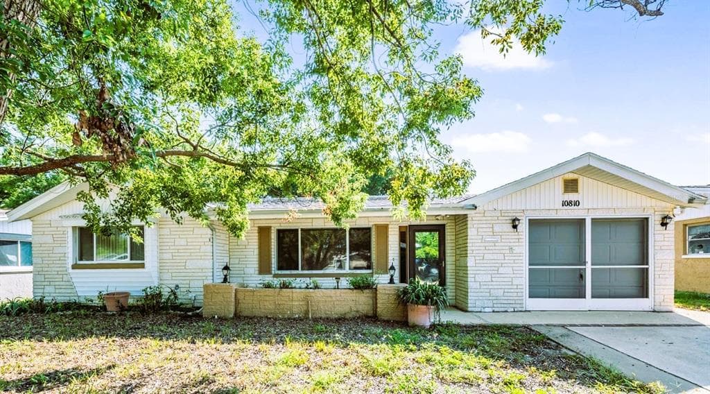 10810 LEEDS ROAD PORT RICHEY, FL 34668