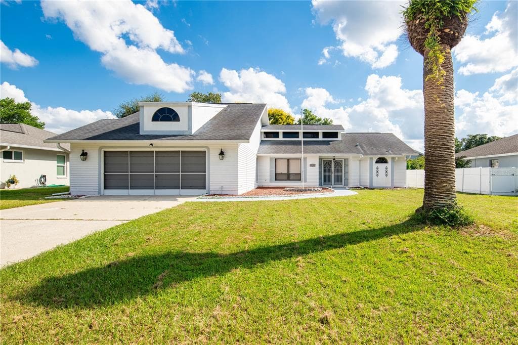 8158 WYSOCKI COURT SPRING HILL, FL 34606