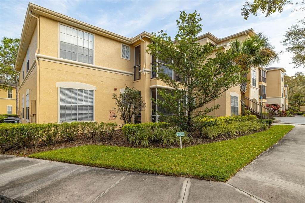 5125 PALM SPRINGS BOULEVARD UNIT 2101 TAMPA, FL 33647