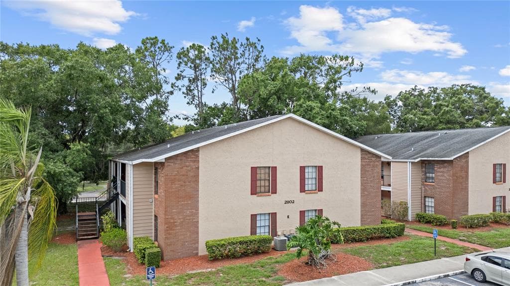 21102 VOYAGER BOULEVARD UNIT 1 LAND O LAKES, FL 34638