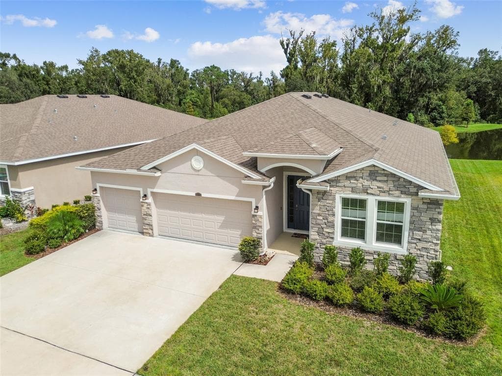 7104 STEER BLADE DRIVE ZEPHYRHILLS, FL 33541